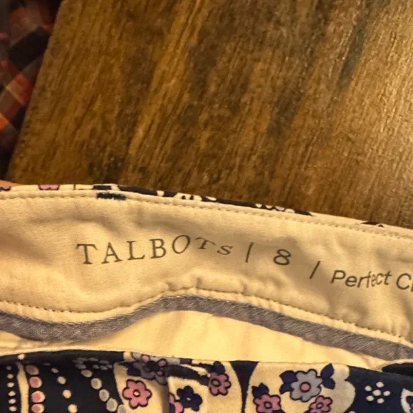Talbots Cropped Pants in Purple and White Floral - Picture 5 of 5